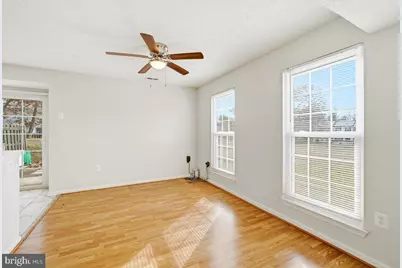 2401 W Rosecroft Village Circle, Oxon Hill, MD 20745 - Photo 10