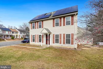 2401 W Rosecroft Village Circle, Oxon Hill, MD 20745 - Photo 2