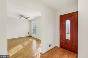 2401 W Rosecroft Village Cir, Oxon Hill, MD 20745 - Photo 4