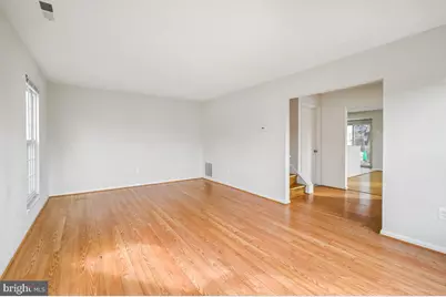 2401 W Rosecroft Village Circle, Oxon Hill, MD 20745 - Photo 8