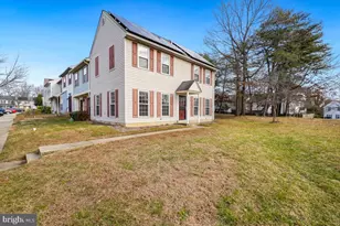 2401 W Rosecroft Village Cir, Oxon Hill, MD 20745 - Photo 30