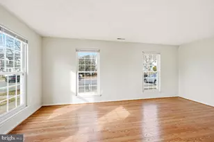 2401 W Rosecroft Village Cir, Oxon Hill, MD 20745 - Photo 6