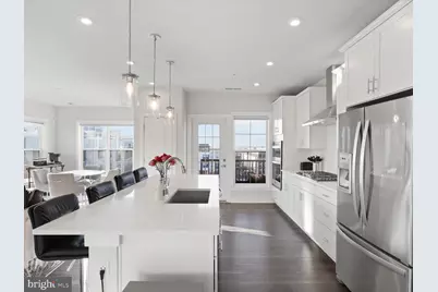 100 Saint Ives Place #402, Oxon Hill, MD 20745 - Photo 4