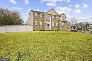 500 Treehouse Ct, Fort Washington, MD 20744 - Photo 2