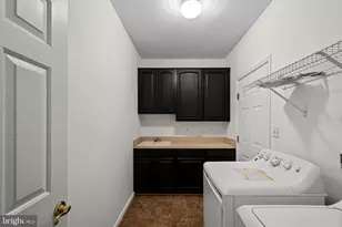 9015 Helmsley Dr, Clinton, MD 20735 - Photo 14