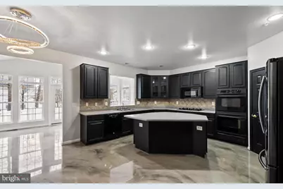 9015 Helmsley Drive, Clinton, MD 20735 - Photo 8