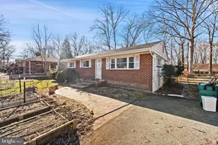 15505 Maple Dr, Accokeek, MD 20607 - Photo 2