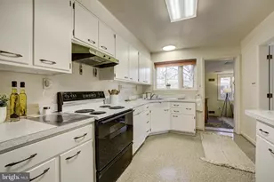 6709 41st Ave, Hyattsville, MD 20782 - Photo 10