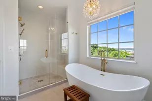 500 Overlook Park Dr, Oxon Hill, MD 20745 - Photo 18