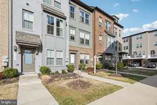 251 Phoenix Dr, Upper Marlboro, MD 20774 - Photo 2