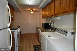 10247 Prince Pl, Upper Marlboro, MD 20774 - Photo 4