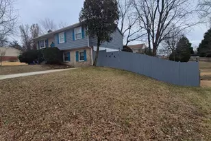 4211 Farmer Pl, Fort Washington, MD 20744 - Photo 2