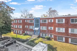 3823 Hamilton St, Hyattsville, MD 20781 - Photo 2