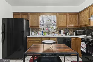 1322 Gabes Pl, Hyattsville, MD 20785 - Photo 2