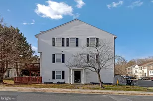 4323 Apple Orchard Ln, Suitland, MD 20746 - Photo 2