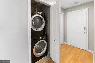 8921 Town Center Cir, Upper Marlboro, MD 20774 - Photo 16