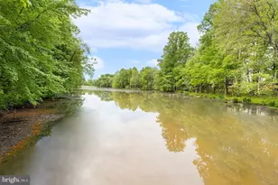 8921 Town Center Cir, Upper Marlboro, MD 20774 - Photo 32