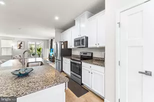 117 Hawlings River Rd, Laurel, MD 20708 - Photo 10