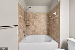 530 Victorianna Dr, Capitol Heights, MD 20743 - Photo 18