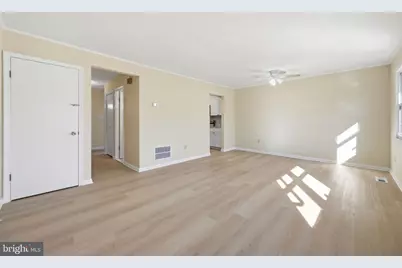 4044 Hanson Oaks Drive, Hyattsville, MD 20784 - Photo 6