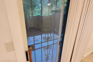 1909 Dutch Village Dr, Hyattsville, MD 20785 - Photo 20