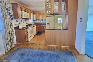 913 Shady Glen Dr, Capitol Heights, MD 20743 - Photo 8