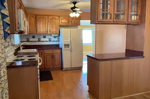 913 Shady Glen Dr, Capitol Heights, MD 20743 - Photo 8