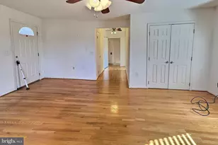 913 Shady Glen Dr, Capitol Heights, MD 20743 - Photo 12