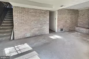 913 Shady Glen Dr, Capitol Heights, MD 20743 - Photo 14