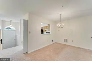 3411 Wood Creek Dr, Suitland, MD 20746 - Photo 10