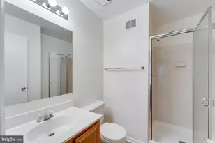 3411 Wood Creek Dr, Suitland, MD 20746 - Photo 20