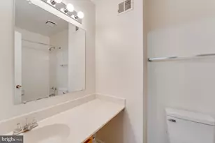 3411 Wood Creek Dr, Suitland, MD 20746 - Photo 18