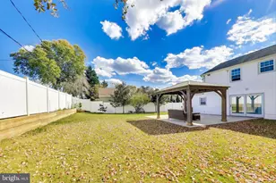 12316 Firtree Ln, Bowie, MD 20715 - Photo 16