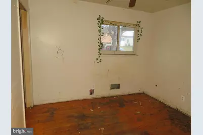 6318 Barrs Lane, Lanham, MD 20706 - Photo 4