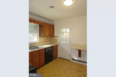 26 Lakeside Drive, Greenbelt, MD 20770 - Photo 6