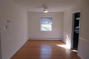 26 Lakeside Dr, Greenbelt, MD 20770 - Photo 4