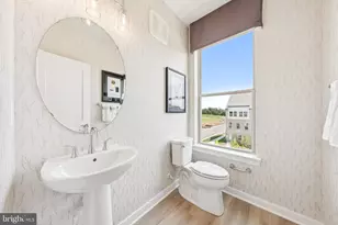 6709 Belcrest Rd, Hyattsville, MD 20782 - Photo 14