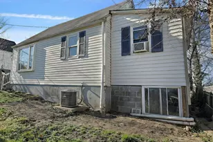 5804 63rd Pl, Riverdale, MD 20737 - Photo 4