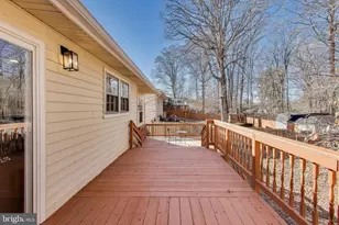 9808 Williamsburg Dr, Upper Marlboro, MD 20772 - Photo 36