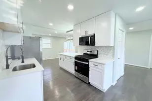 9808 Williamsburg Dr, Upper Marlboro, MD 20772 - Photo 2