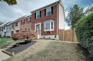 3142 Brinkley Station Dr, Temple Hills, MD 20748 - Photo 2