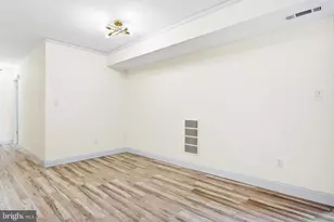 7609 Fontainebleau Dr, Hyattsville, MD 20784 - Photo 10