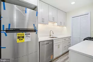 7609 Fontainebleau Dr, Hyattsville, MD 20784 - Photo 14