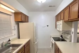 9260 Cherry Ln, Laurel, MD 20708 - Photo 4