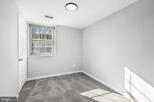 1827 Dutch Village Dr, Landover, MD 20785 - Photo 10