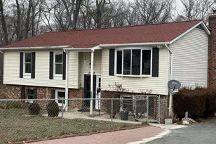 2308 Old Fort Hills Dr, Fort Washington, MD 20744 - Photo 4