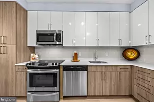 145 Riverhaven Dr, Oxon Hill, MD 20745 - Photo 10