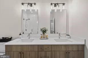 145 Riverhaven Dr, Oxon Hill, MD 20745 - Photo 20