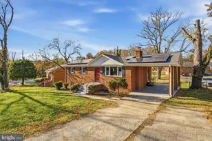 1802 Clayton Dr, Oxon Hill, MD 20745 - Photo 2