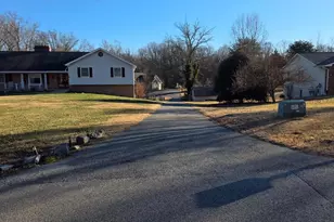 6707 Burch Hill Rd, Brandywine, MD 20613 - Photo 2